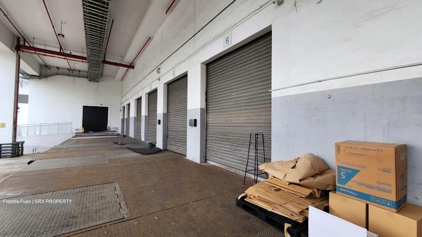 Logistech (D17), Warehouse #496048951
